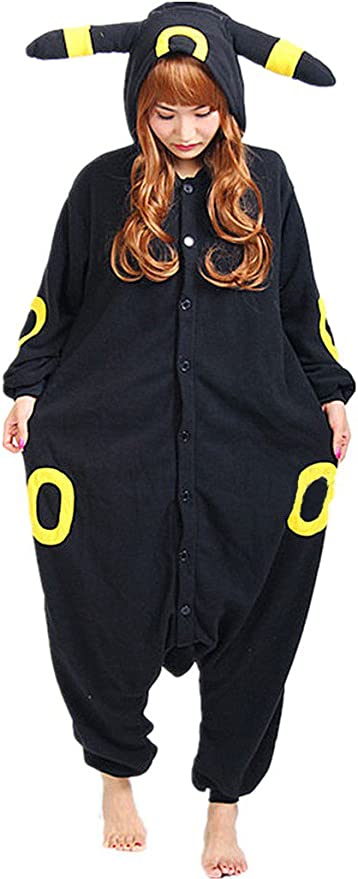 Onesies  ملابس بوكيمون أسود وأصفر كوسبلاي ملابس تنكريه بيجامة قطعة واحدة بتصميم حيوانات للكبار ملابس نوم بقلنسوة، ملابس منزل للهالوين والاحتفالات