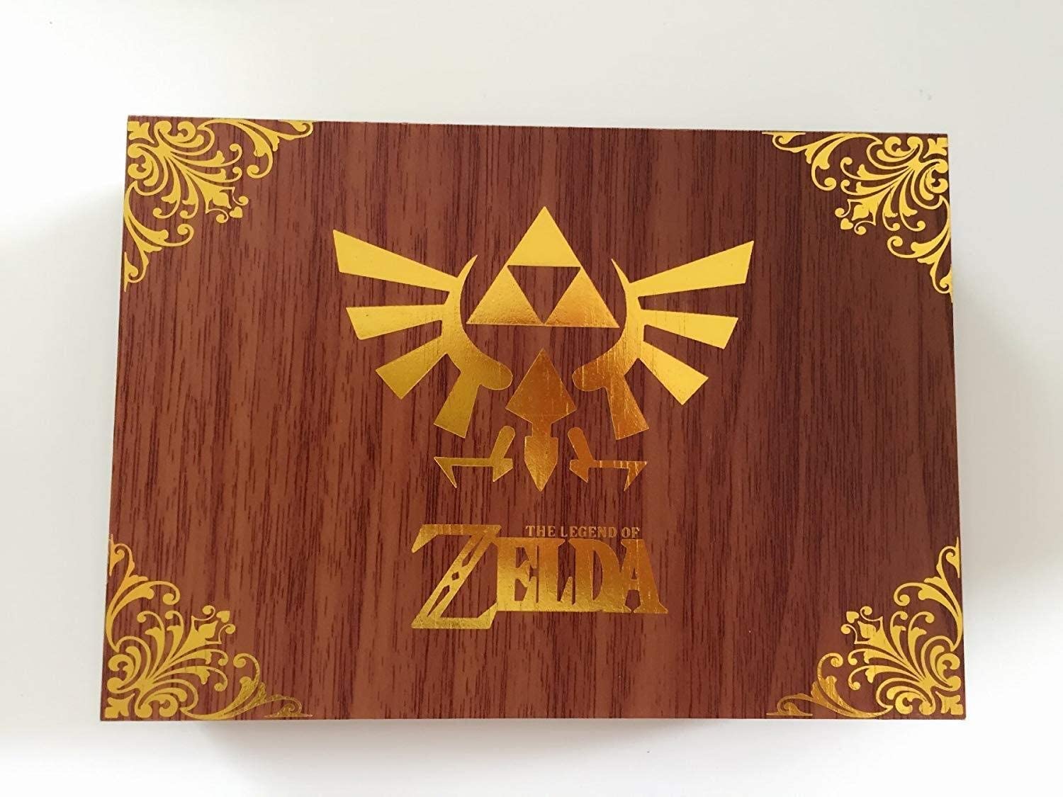 The Legend of Zelda wooden box 10 set Keychain مجموعة ميداليات أسطورة زيلدا.